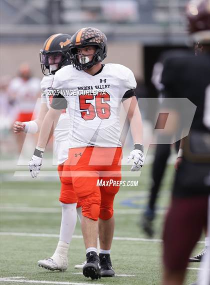 Thumbnail 1 in Dripping Springs @ Medina Valley (UIL 6A D2 Football Regional Playoff) photogallery.