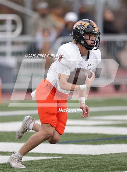 Thumbnail 2 in Dripping Springs @ Medina Valley (UIL 6A D2 Football Regional Playoff) photogallery.