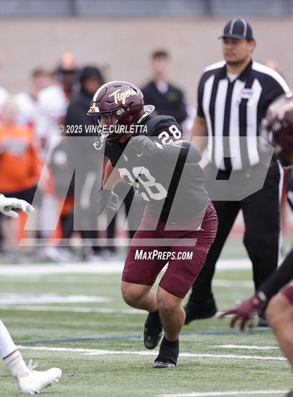 Thumbnail 2 in Dripping Springs @ Medina Valley (UIL 6A D2 Football Regional Playoff) photogallery.