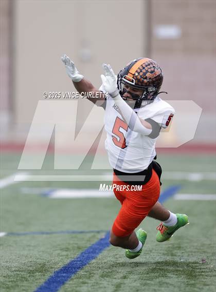 Thumbnail 2 in Dripping Springs @ Medina Valley (UIL 6A D2 Football Regional Playoff) photogallery.