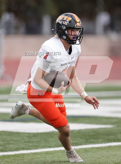 Thumbnail 1 in Dripping Springs @ Medina Valley (UIL 6A D2 Football Regional Playoff) photogallery.