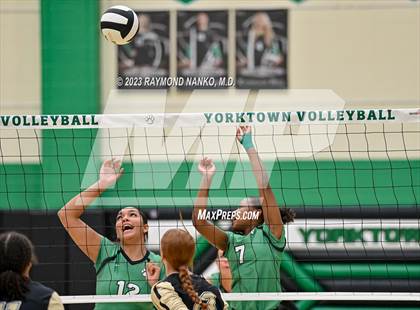 Thumbnail 3 in Mt. Vernon @ Yorktown photogallery.