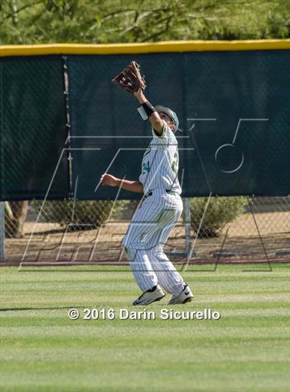 Thumbnail 2 in Sandia Prep @ Moorpark (Coach Bob National Invitational) photogallery.