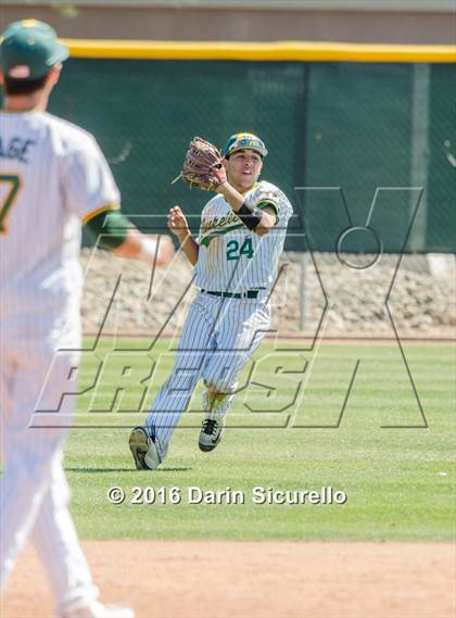 Thumbnail 2 in Sandia Prep @ Moorpark (Coach Bob National Invitational) photogallery.