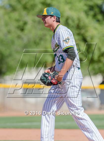 Thumbnail 2 in Sandia Prep @ Moorpark (Coach Bob National Invitational) photogallery.