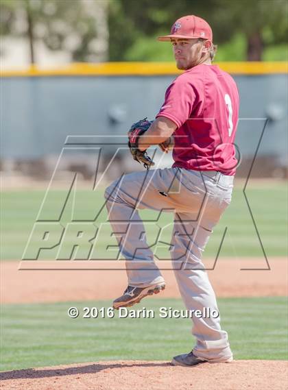Thumbnail 3 in Sandia Prep @ Moorpark (Coach Bob National Invitational) photogallery.