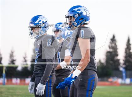 Thumbnail 3 in Central Catholic @ Sierra photogallery.