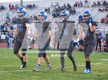 Thumbnail 2 in Central Catholic @ Sierra photogallery.