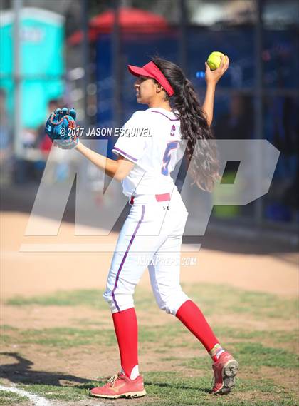 Thumbnail 2 in Glendale @ Los Altos (CIF SS Division 3 Playoff) photogallery.