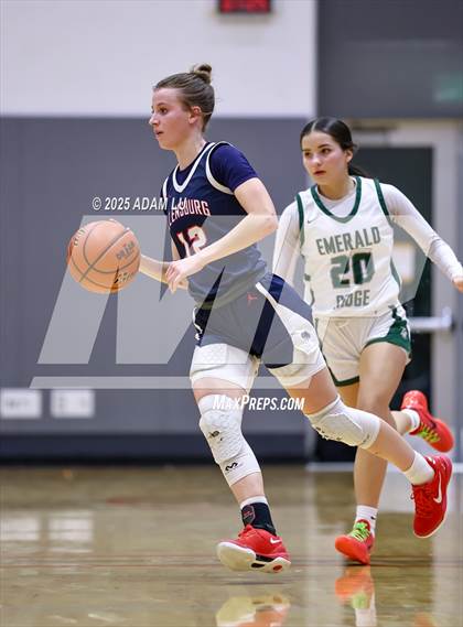 Thumbnail 2 in Emerald Ridge vs. Ellensburg photogallery.