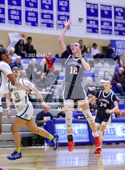 Thumbnail 3 in Emerald Ridge vs. Ellensburg photogallery.