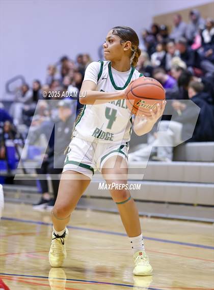 Thumbnail 2 in Emerald Ridge vs. Ellensburg photogallery.