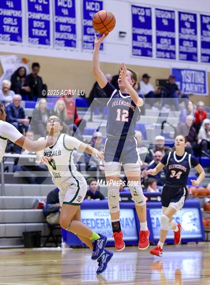 Thumbnail 1 in Emerald Ridge vs. Ellensburg photogallery.