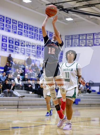 Thumbnail 2 in Emerald Ridge vs. Ellensburg photogallery.