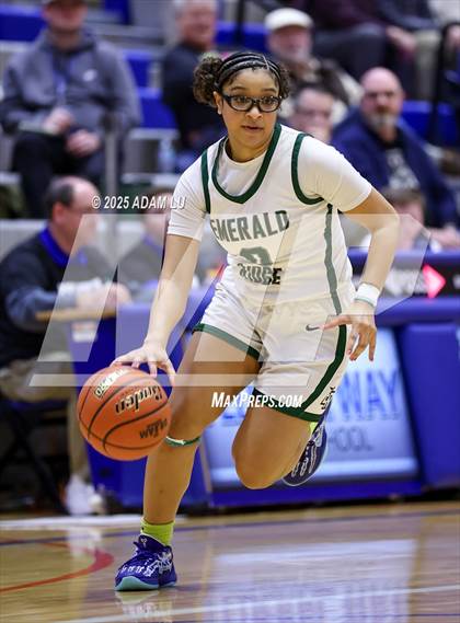 Thumbnail 1 in Emerald Ridge vs. Ellensburg photogallery.