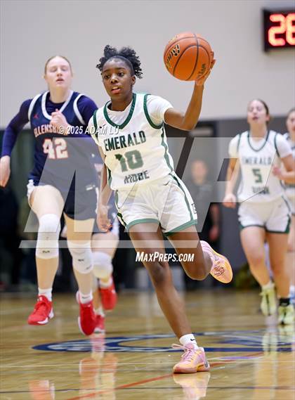 Thumbnail 3 in Emerald Ridge vs. Ellensburg photogallery.