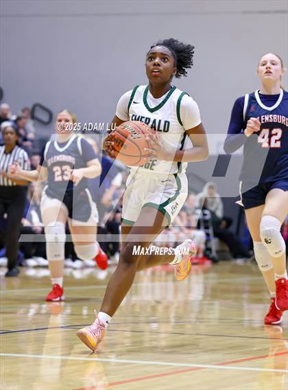 Thumbnail 2 in Emerald Ridge vs. Ellensburg photogallery.