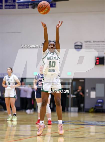 Thumbnail 2 in Emerald Ridge vs. Ellensburg photogallery.