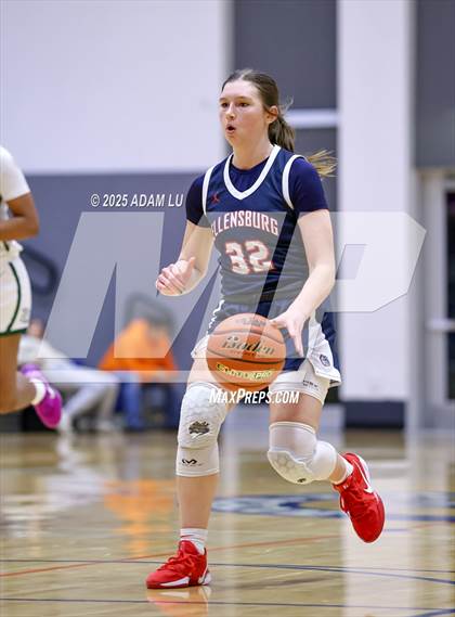 Thumbnail 1 in Emerald Ridge vs. Ellensburg photogallery.