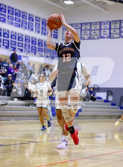 Thumbnail 3 in Emerald Ridge vs. Ellensburg photogallery.