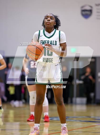 Thumbnail 2 in Emerald Ridge vs. Ellensburg photogallery.