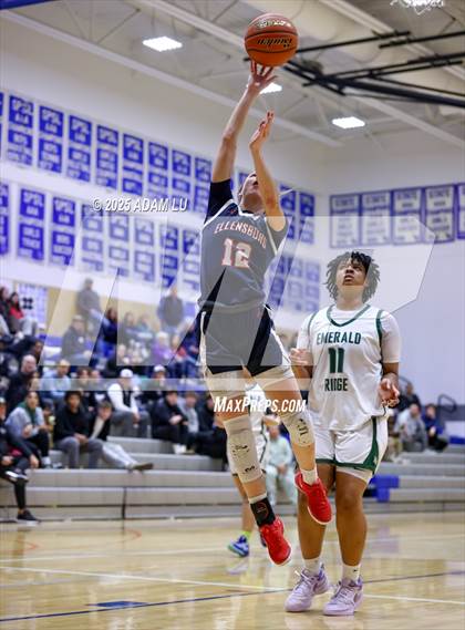 Thumbnail 3 in Emerald Ridge vs. Ellensburg photogallery.