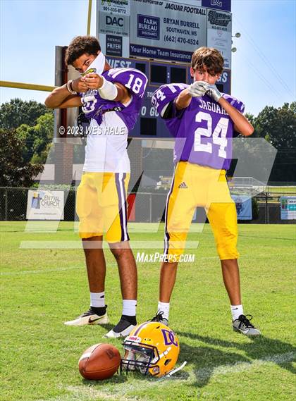 Thumbnail 3 in DeSoto Central (Team & Individuals) photogallery.