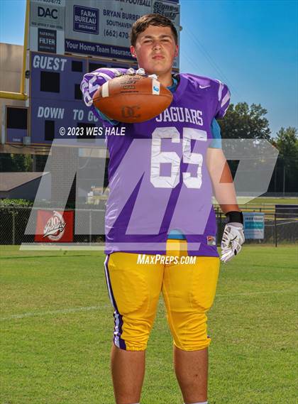 Thumbnail 1 in DeSoto Central (Team & Individuals) photogallery.