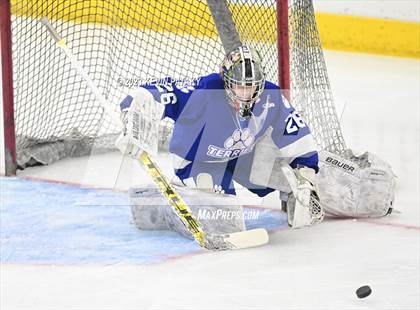 Thumbnail 1 in Rocky Hill CoOp vs. Newington Co-op (CIAC DIII Semifinal) photogallery.