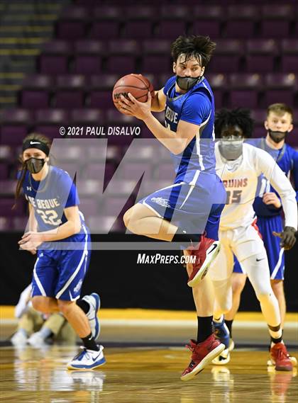 Thumbnail 1 in Belleview Christian vs. De Beque (CHSAA 1A State Final) photogallery.