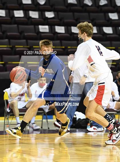 Thumbnail 2 in Belleview Christian vs. De Beque (CHSAA 1A State Final) photogallery.