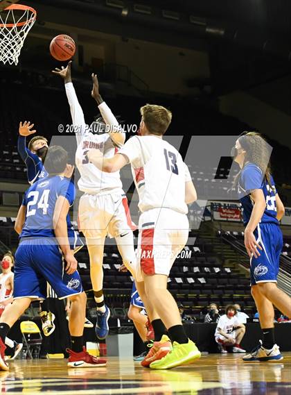 Thumbnail 2 in Belleview Christian vs. De Beque (CHSAA 1A State Final) photogallery.