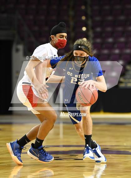Thumbnail 1 in Belleview Christian vs. De Beque (CHSAA 1A State Final) photogallery.