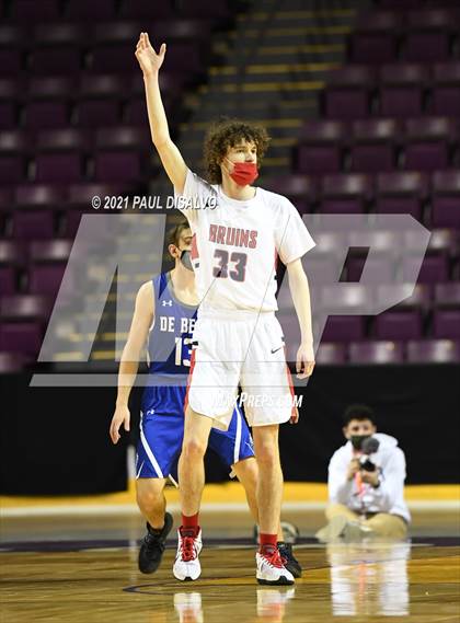 Thumbnail 3 in Belleview Christian vs. De Beque (CHSAA 1A State Final) photogallery.
