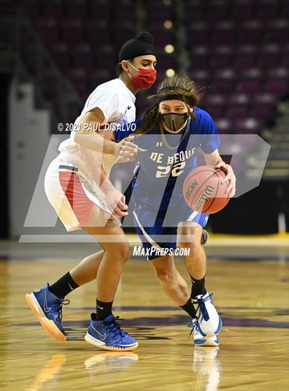Thumbnail 3 in Belleview Christian vs. De Beque (CHSAA 1A State Final) photogallery.