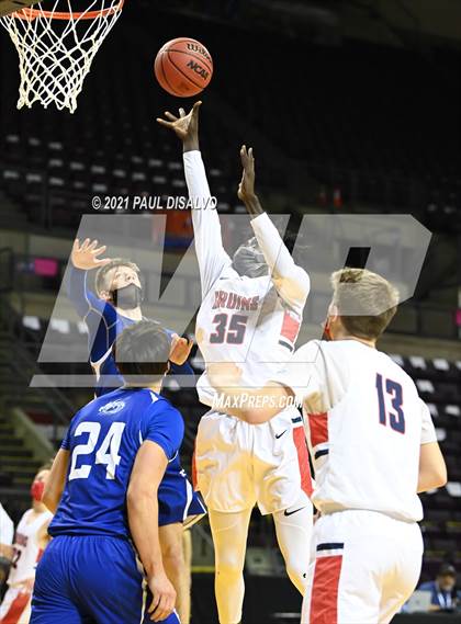 Thumbnail 3 in Belleview Christian vs. De Beque (CHSAA 1A State Final) photogallery.