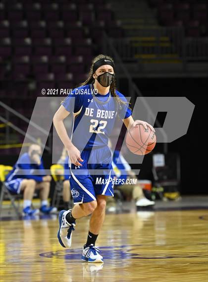 Thumbnail 2 in Belleview Christian vs. De Beque (CHSAA 1A State Final) photogallery.