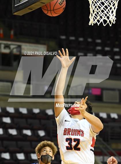 Thumbnail 2 in Belleview Christian vs. De Beque (CHSAA 1A State Final) photogallery.