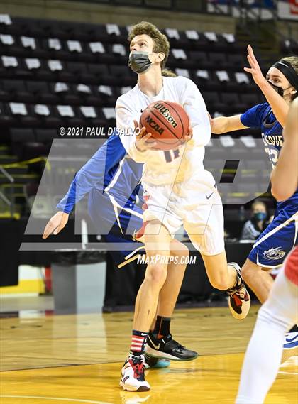 Thumbnail 2 in Belleview Christian vs. De Beque (CHSAA 1A State Final) photogallery.