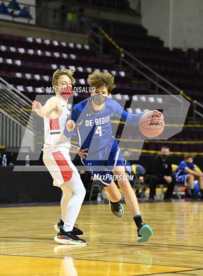 Thumbnail 1 in Belleview Christian vs. De Beque (CHSAA 1A State Final) photogallery.