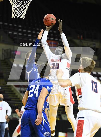 Thumbnail 2 in Belleview Christian vs. De Beque (CHSAA 1A State Final) photogallery.
