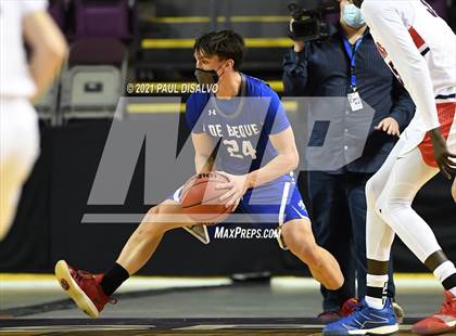 Thumbnail 1 in Belleview Christian vs. De Beque (CHSAA 1A State Final) photogallery.