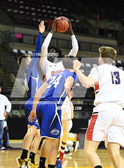 Thumbnail 1 in Belleview Christian vs. De Beque (CHSAA 1A State Final) photogallery.