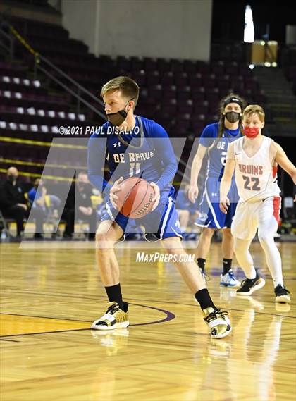 Thumbnail 2 in Belleview Christian vs. De Beque (CHSAA 1A State Final) photogallery.