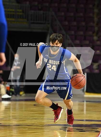 Thumbnail 2 in Belleview Christian vs. De Beque (CHSAA 1A State Final) photogallery.