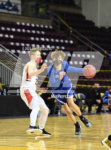 Thumbnail 2 in Belleview Christian vs. De Beque (CHSAA 1A State Final) photogallery.