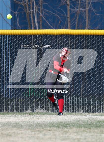 Thumbnail 2 in Boise vs. Gooding (Win The Pitch Tournament) photogallery.