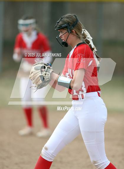 Thumbnail 3 in Boise vs. Gooding (Win The Pitch Tournament) photogallery.