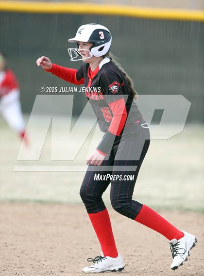Thumbnail 3 in Boise vs. Gooding (Win The Pitch Tournament) photogallery.