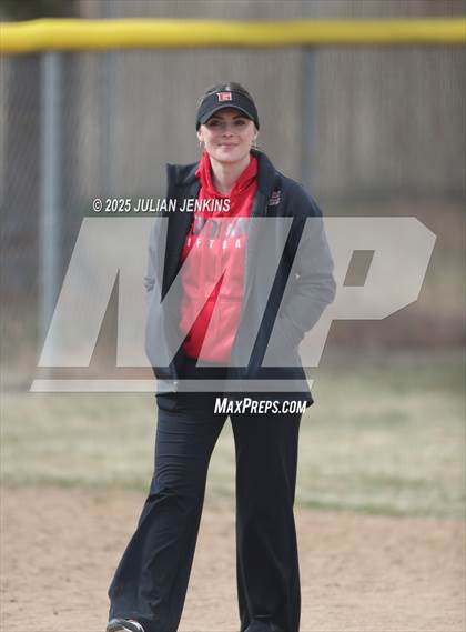Thumbnail 1 in Boise vs. Gooding (Win The Pitch Tournament) photogallery.